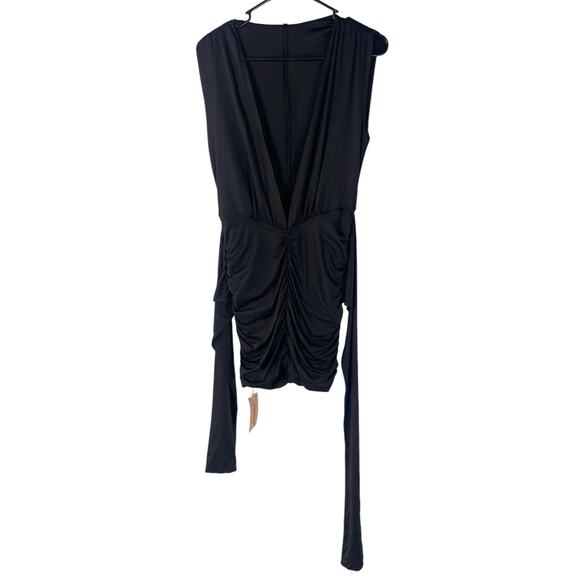 NWT Sheseeworld Deep V-cut backless mini dress Black Size Small - Picture 1 of 6